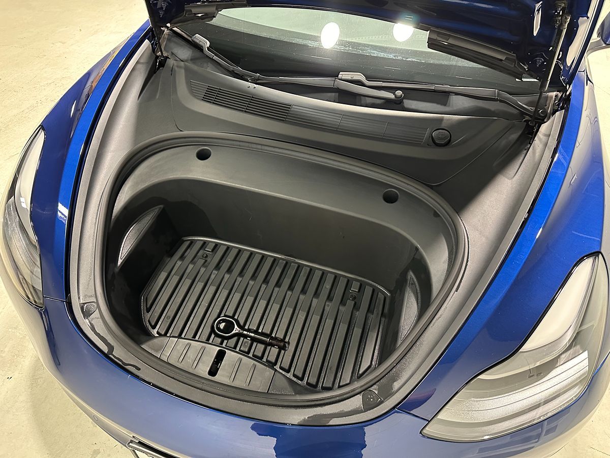 2021 Tesla Model 3 Long Range photo 4