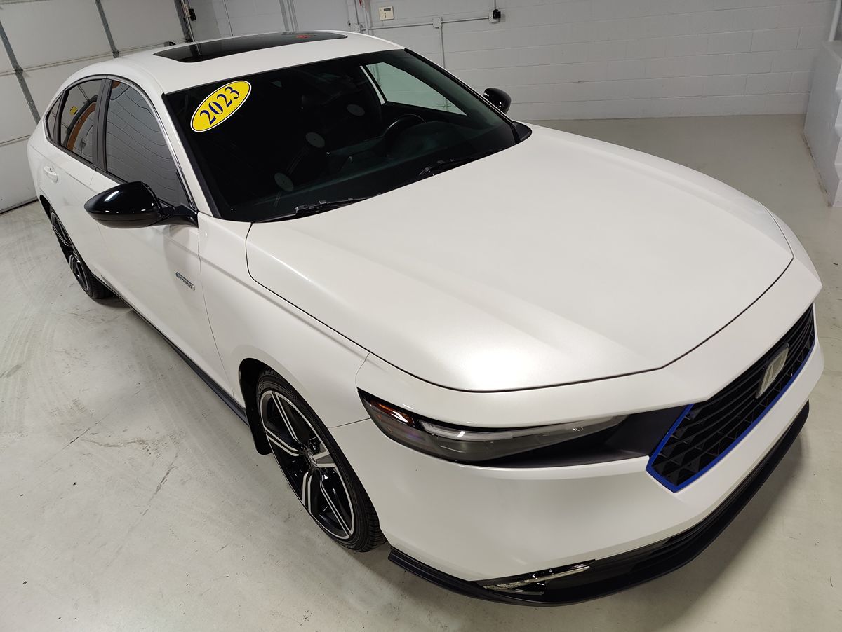 2023 Honda Accord Hybrid Sport photo 2