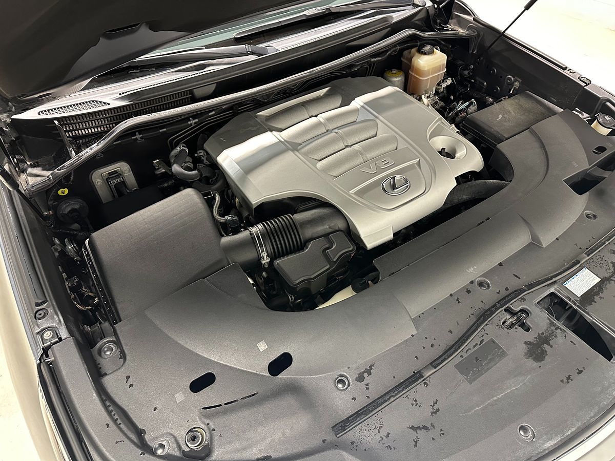 2016 Lexus LX 570 - Photo 4