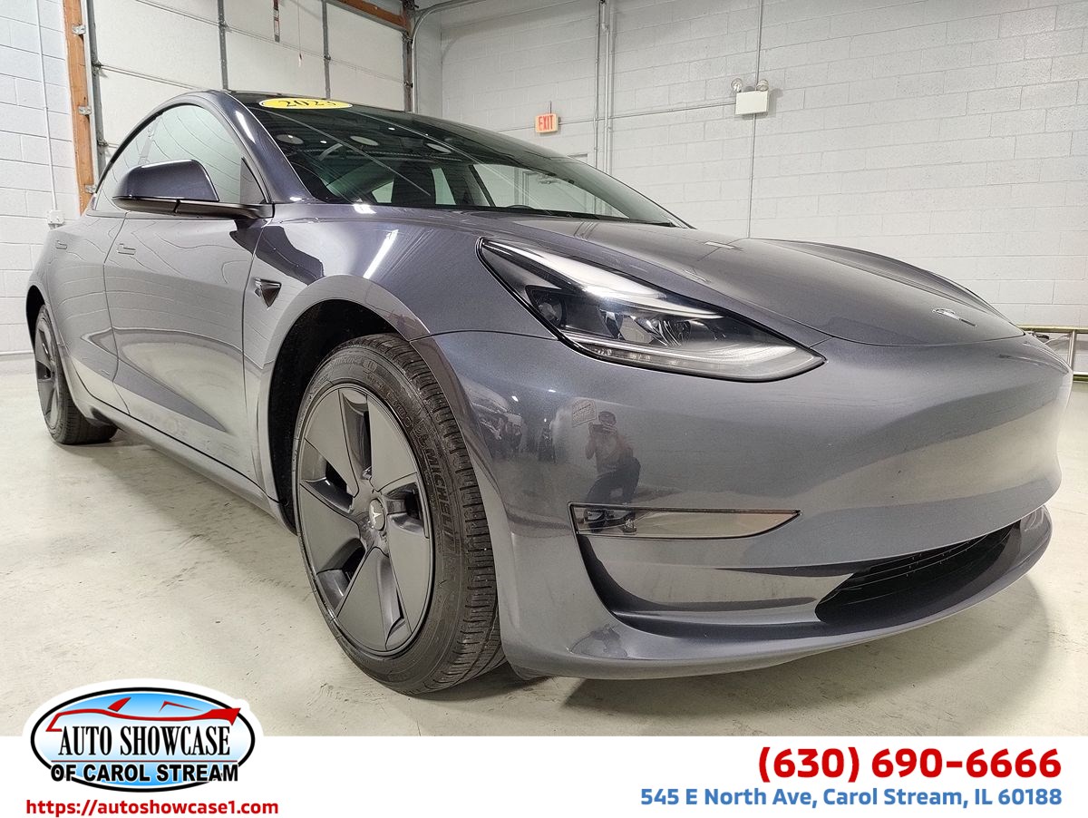 2023 Tesla Model 3 -'s photo