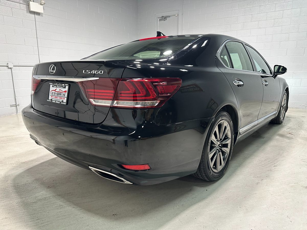Photo 5 of this Lexus LS 460