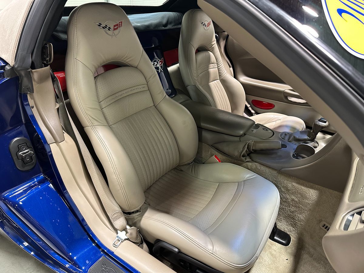 Photo 12 of this Chevrolet Corvette