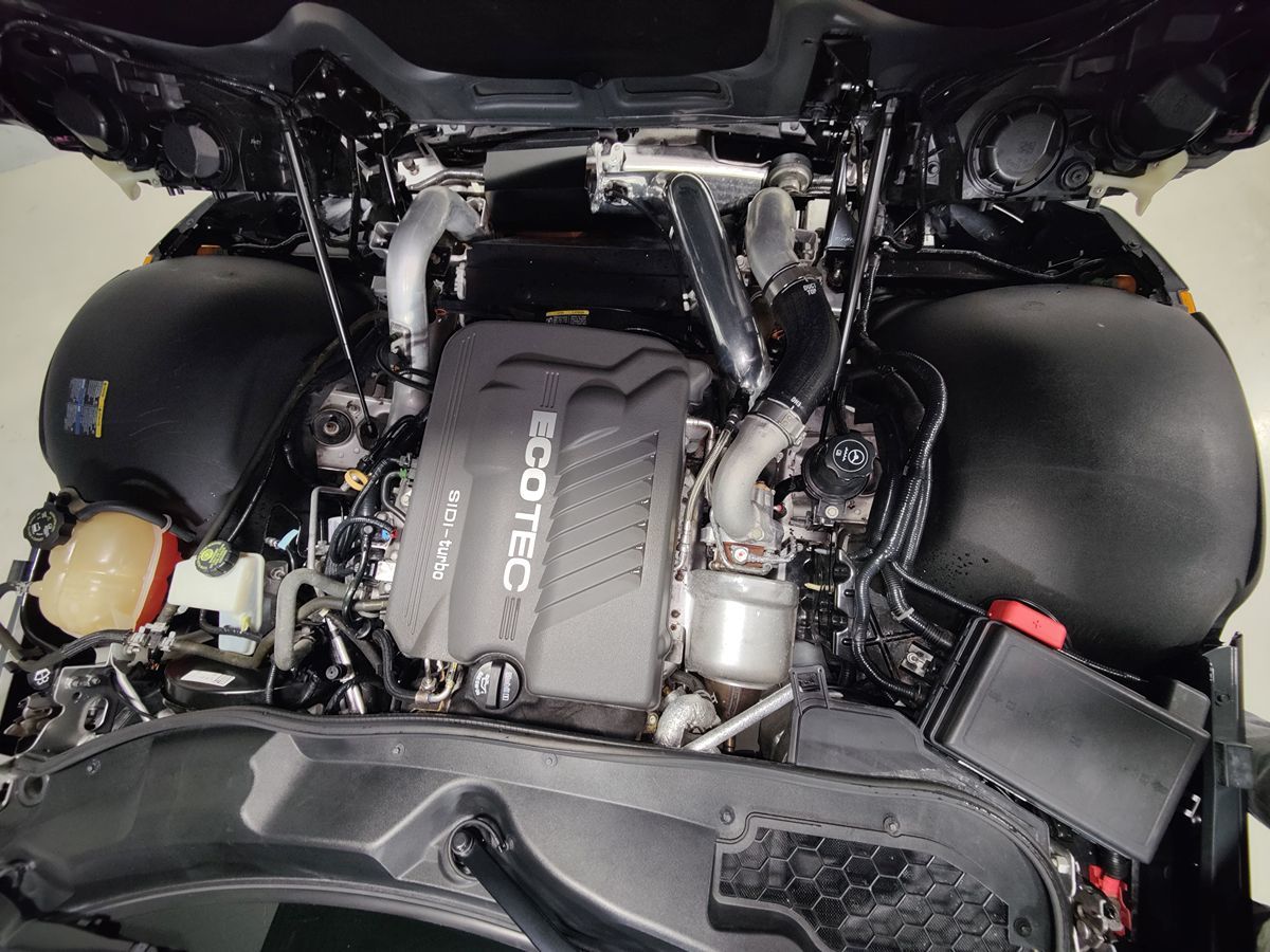Photo 5 of this Saturn Sky