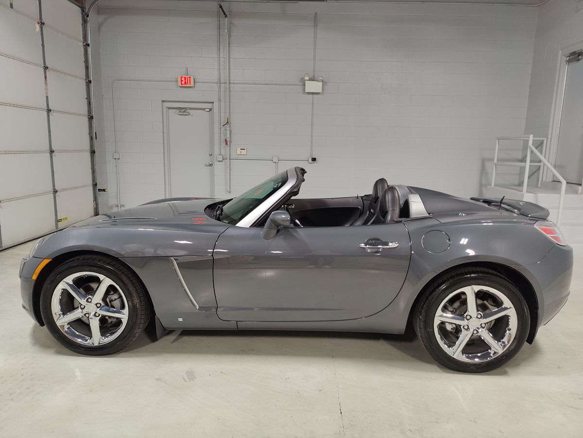 Photo 21 of this Saturn Sky