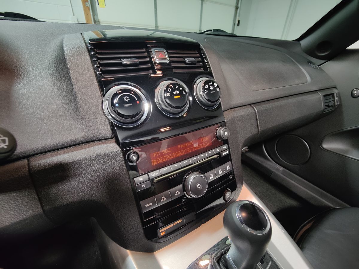 Photo 35 of this Saturn Sky