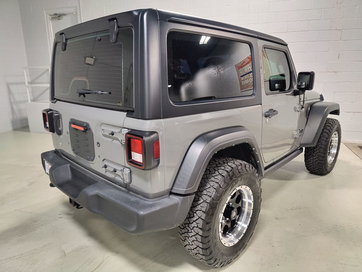 Photo 7 of this Jeep Wrangler