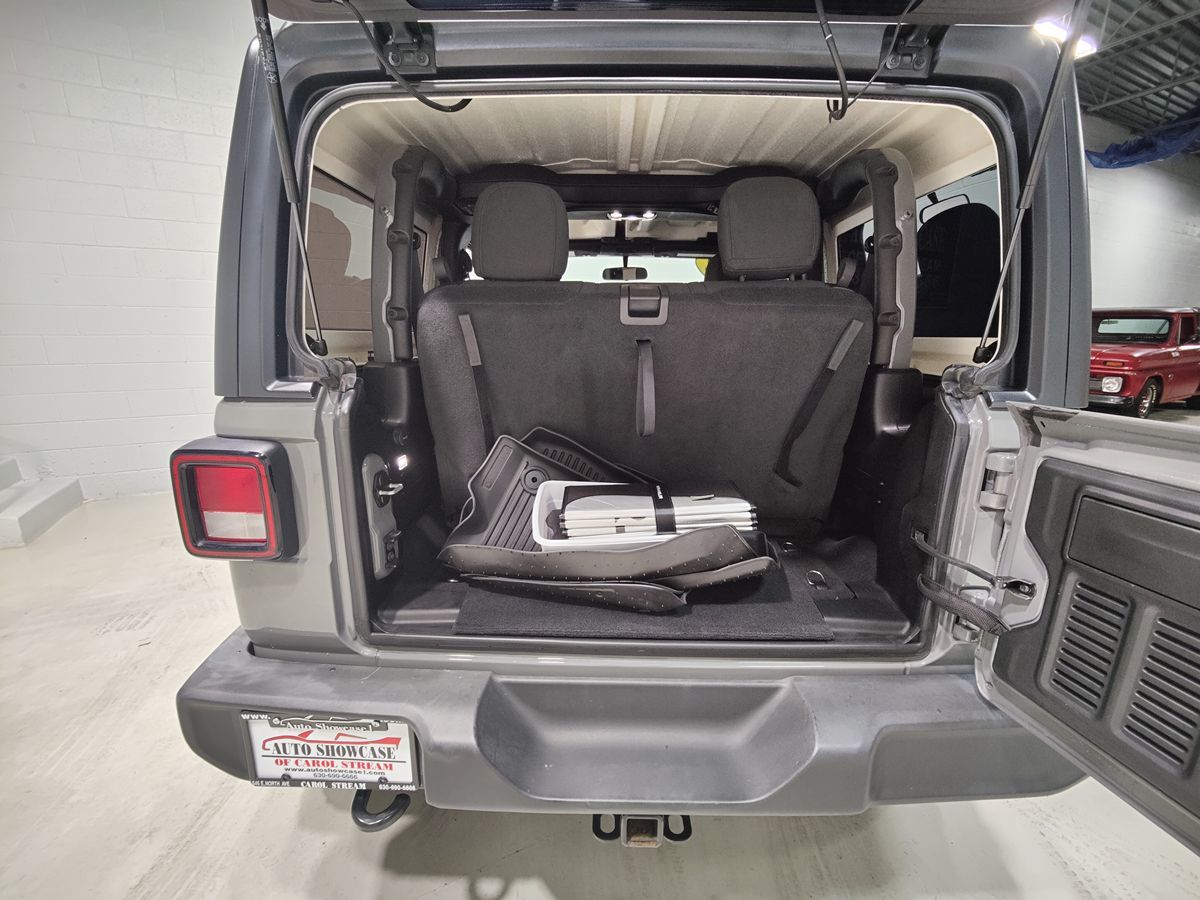 Photo 9 of this Jeep Wrangler