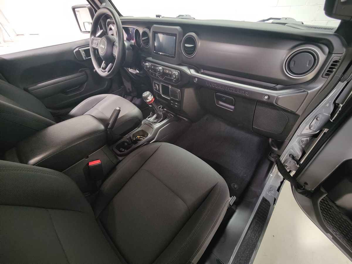 Photo 19 of this Jeep Wrangler