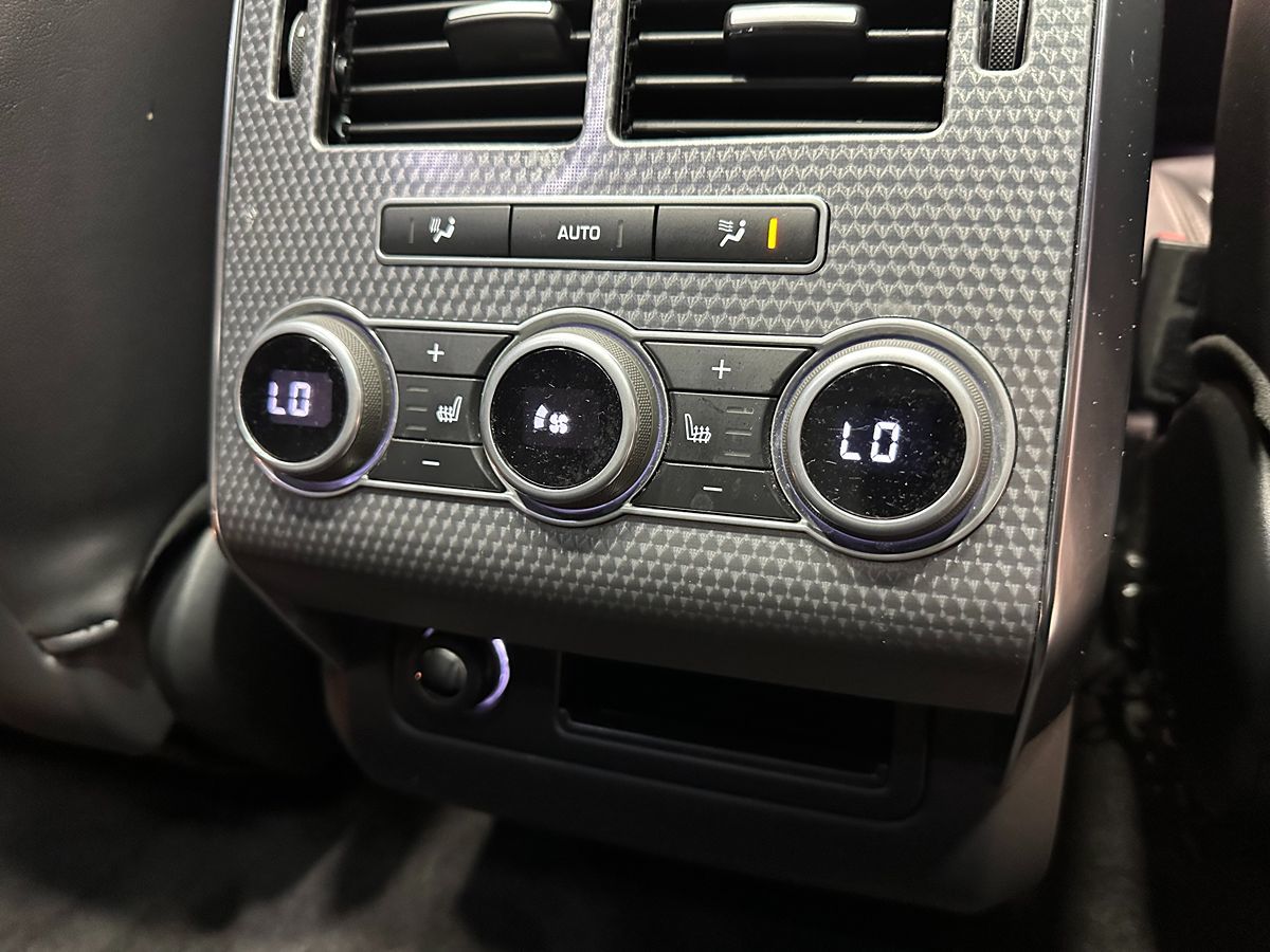 Photo 22 of this Land Rover Range Rover Sport