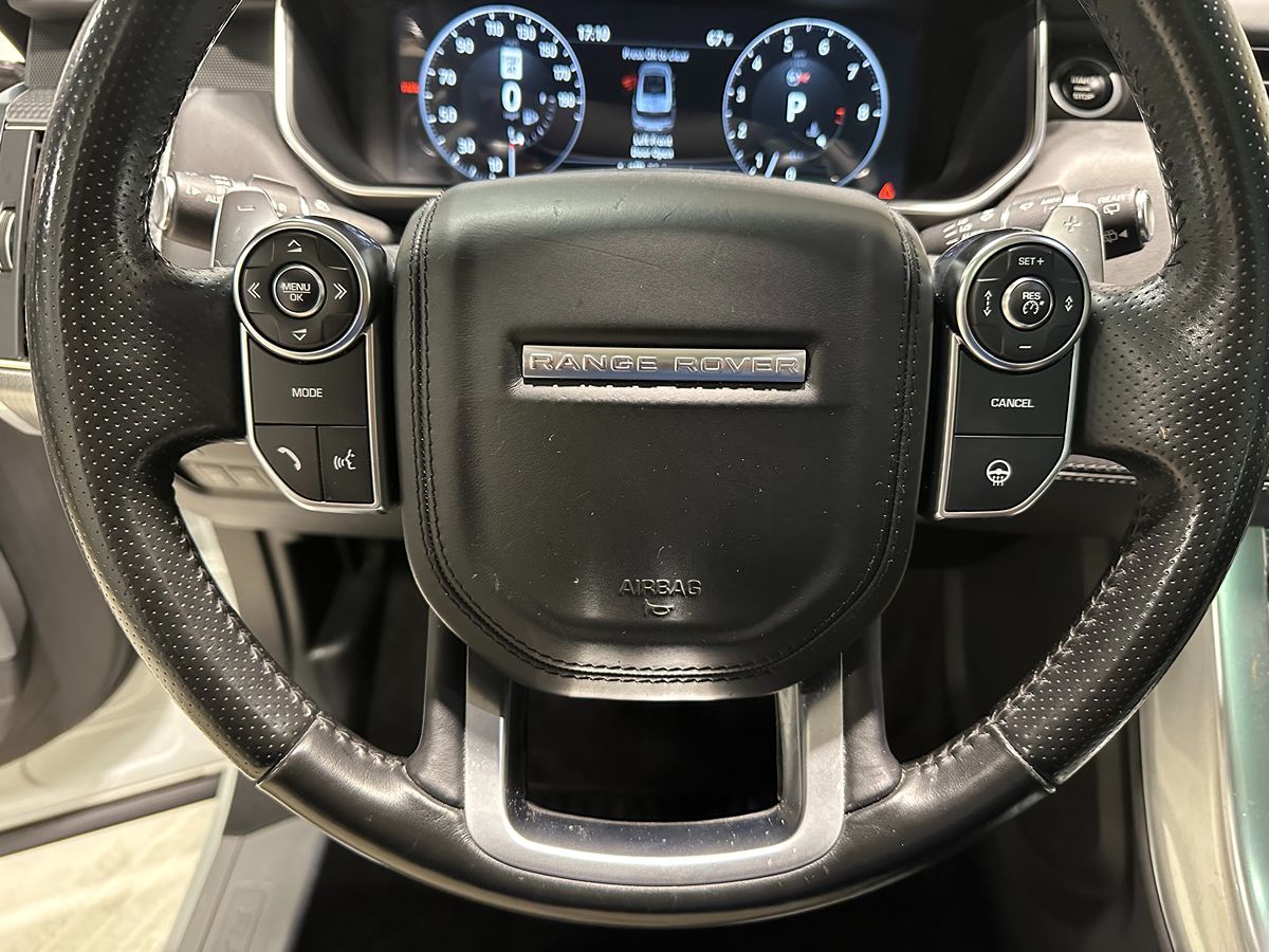 Photo 36 of this Land Rover Range Rover Sport