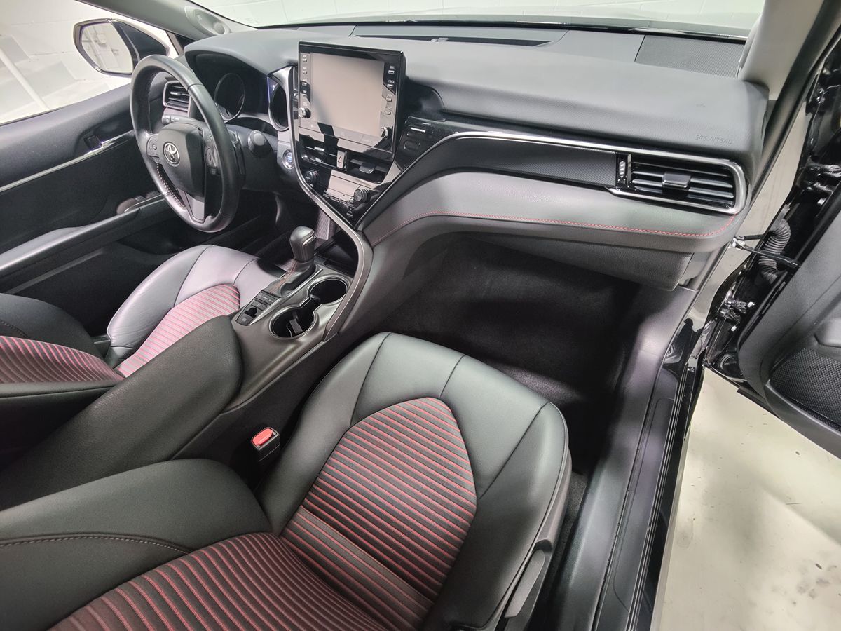 Photo 11 of this Toyota Camry