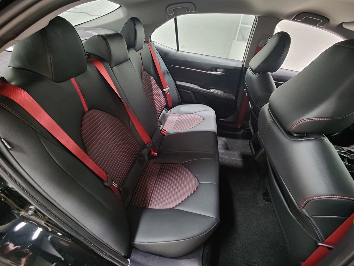 Photo 16 of this Toyota Camry