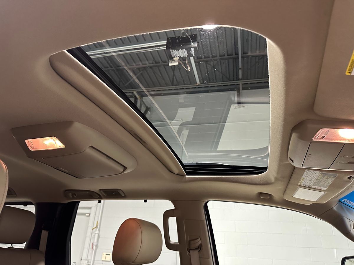 Photo 14 of this Toyota Sequoia