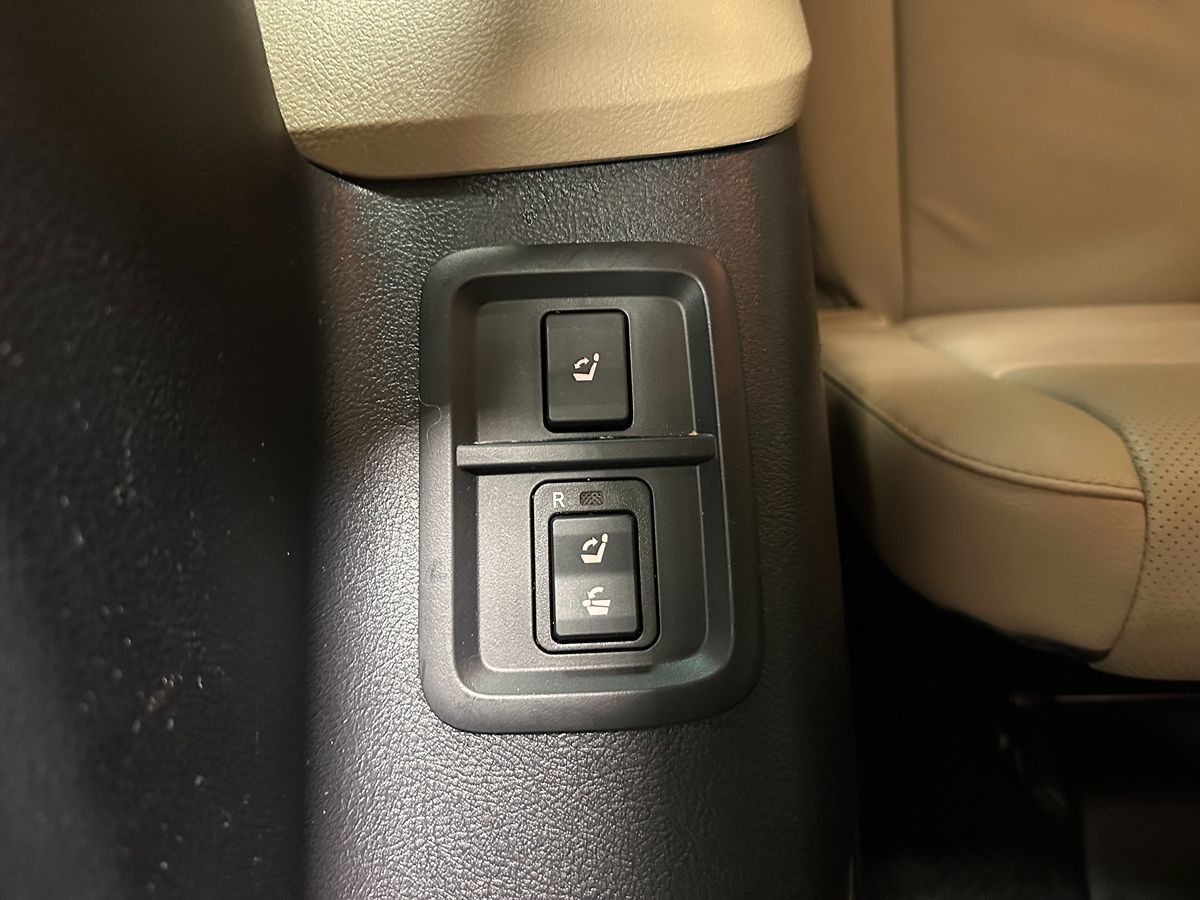 Photo 22 of this Toyota Sequoia