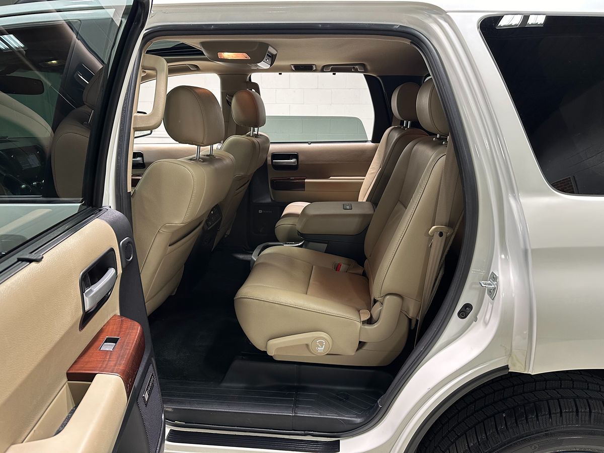 Photo 27 of this Toyota Sequoia