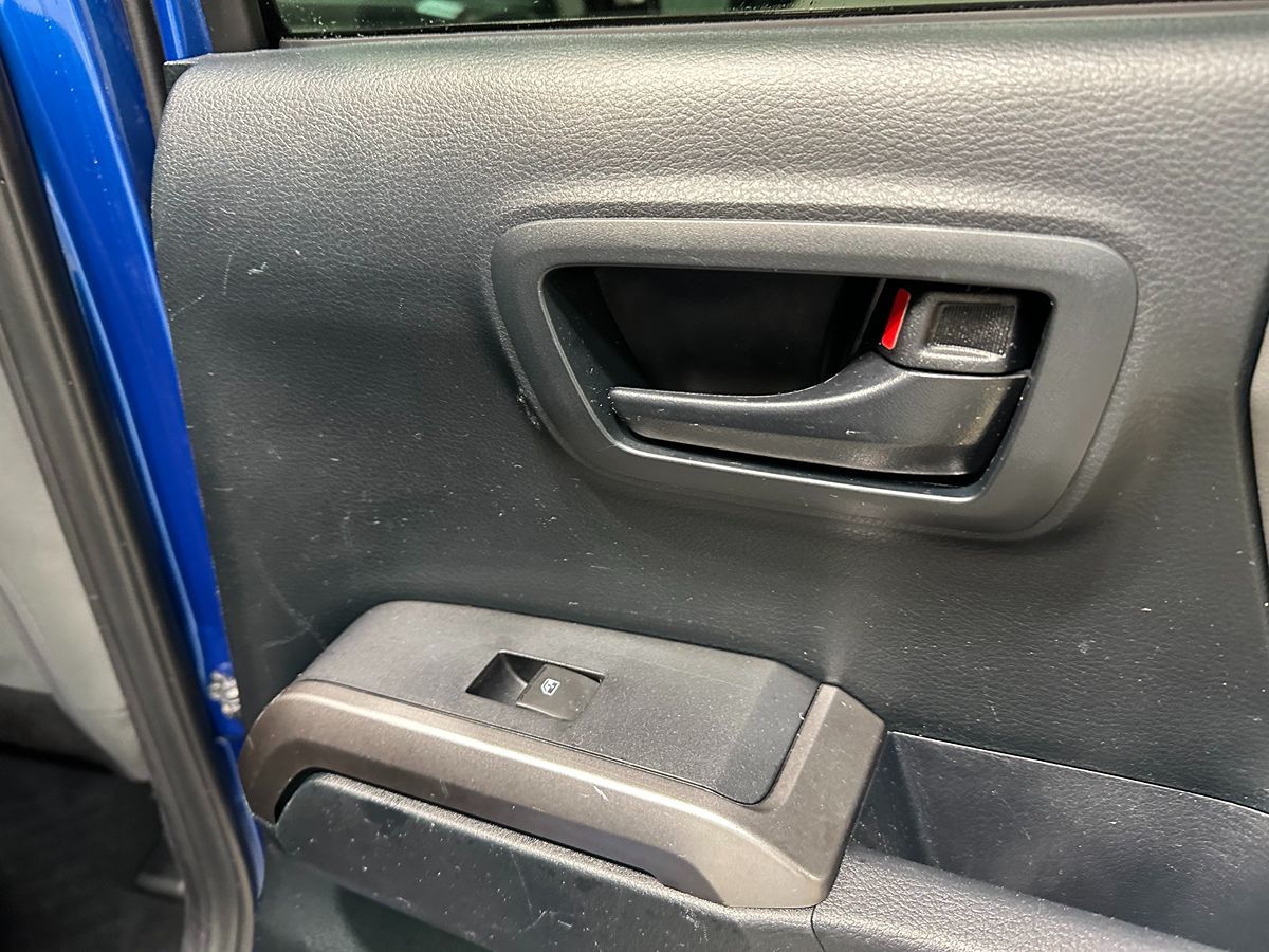 Photo 12 of this Toyota Tacoma
