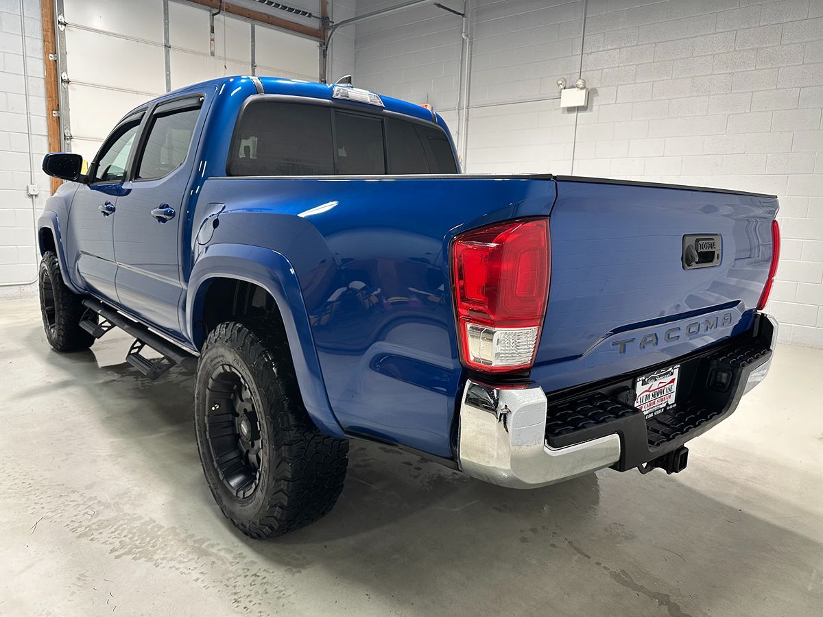 Photo 16 of this Toyota Tacoma
