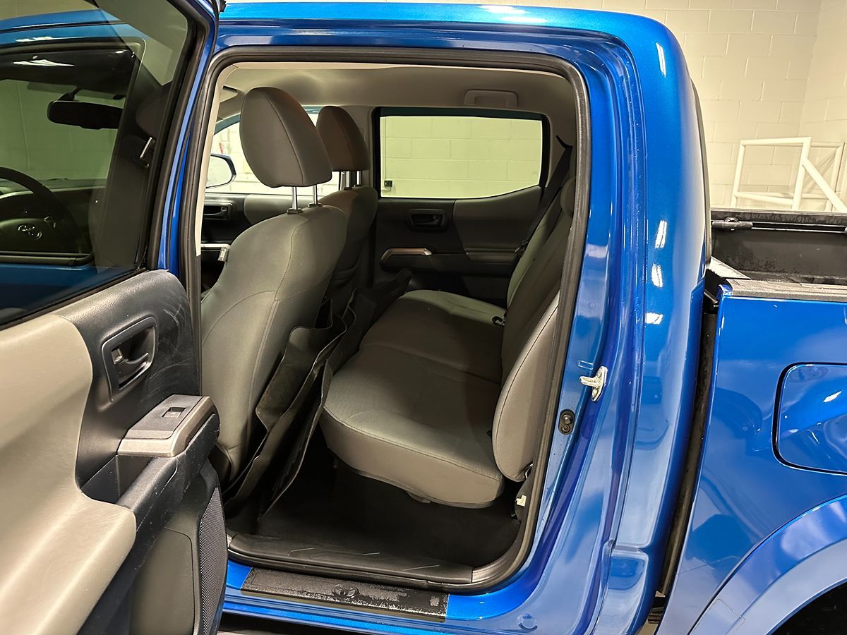 Photo 18 of this Toyota Tacoma