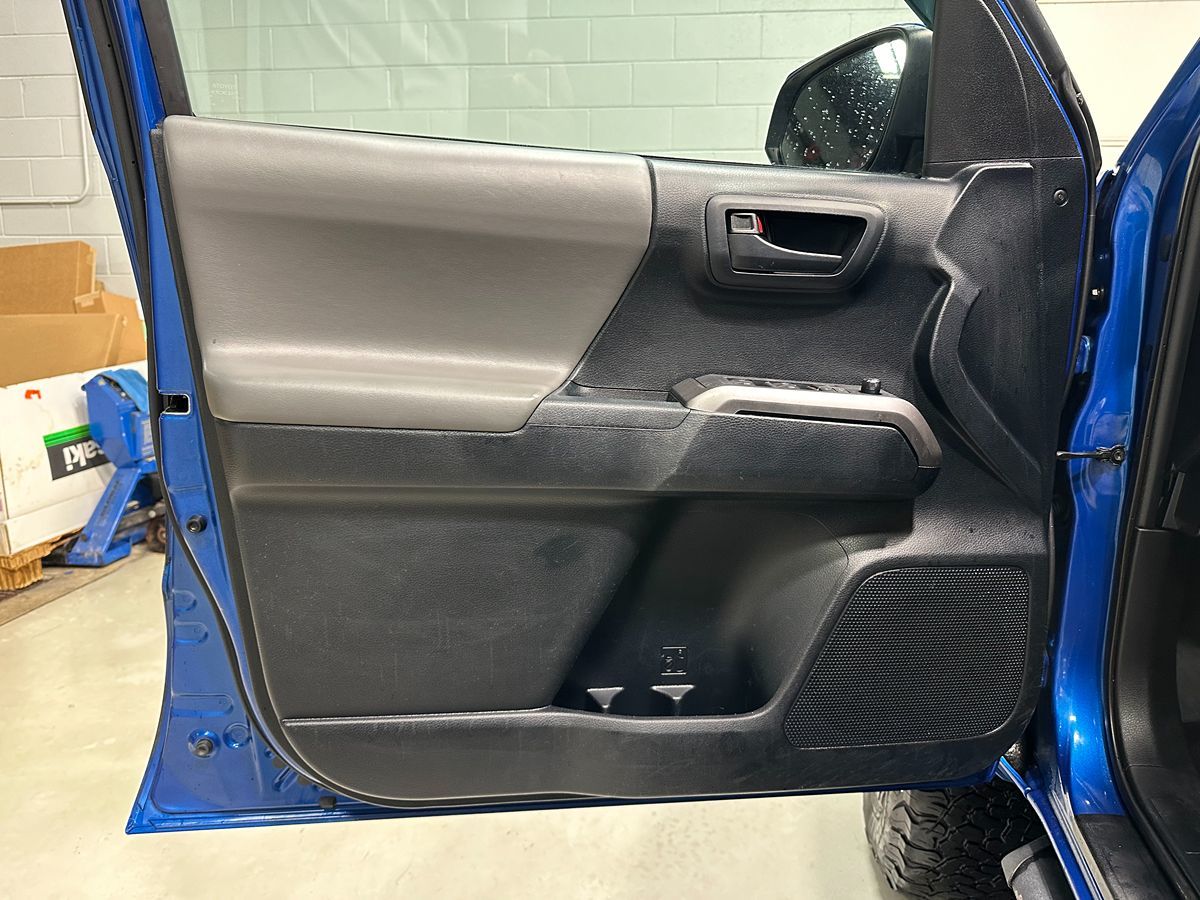 Photo 19 of this Toyota Tacoma