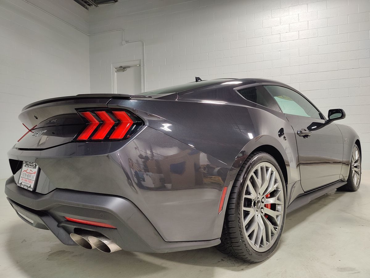 Photo 9 of this Ford Mustang
