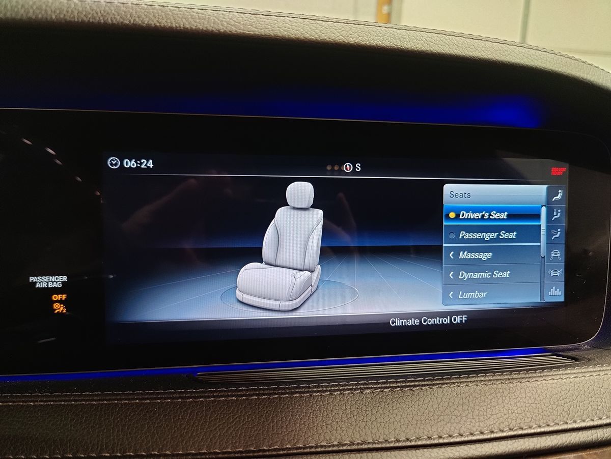 Photo 39 of this Mercedes-Benz S 560