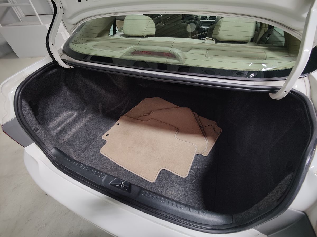 Photo 9 of this Honda Accord Sedan