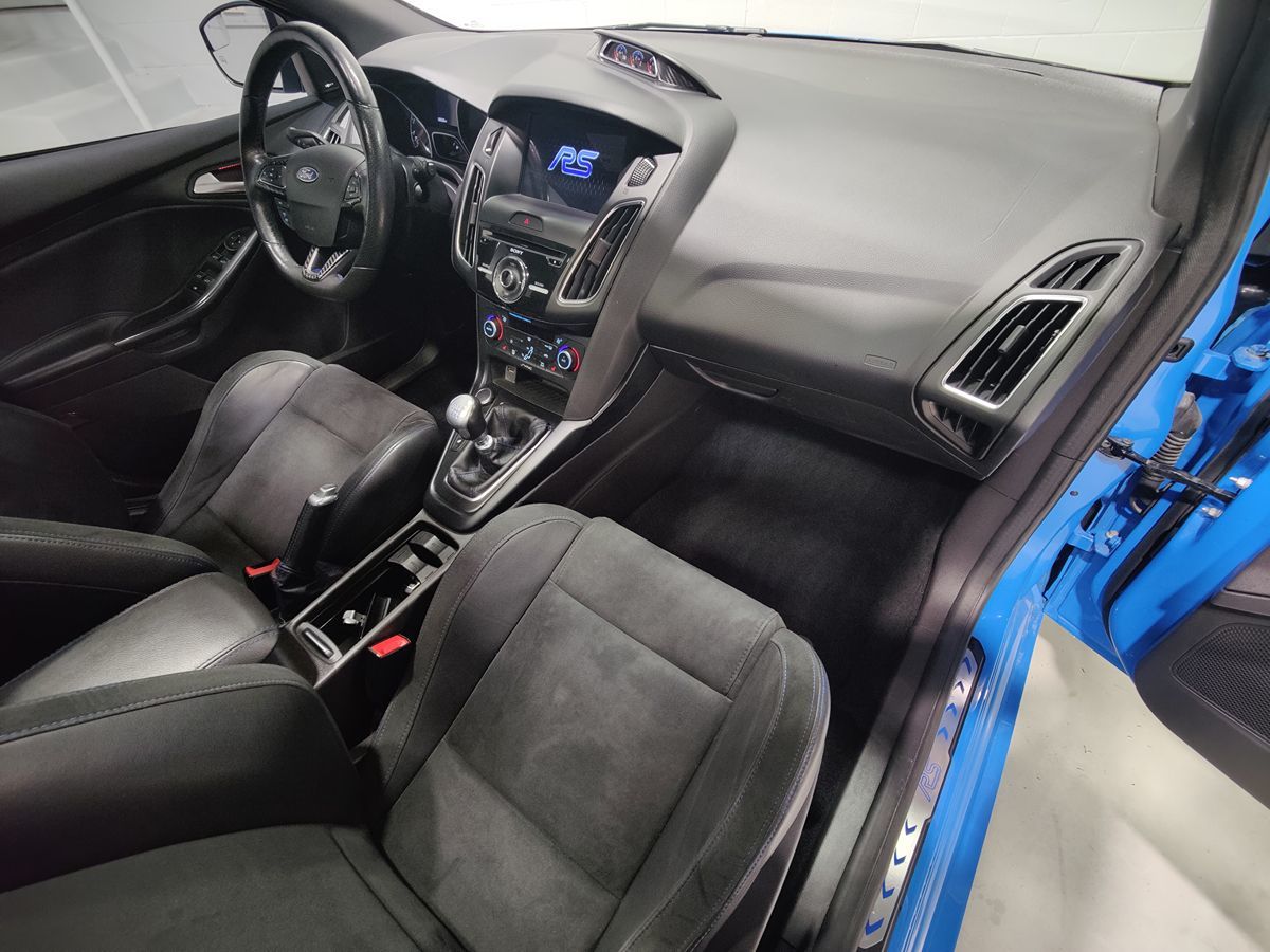 Photo 10 of this Ford Focus