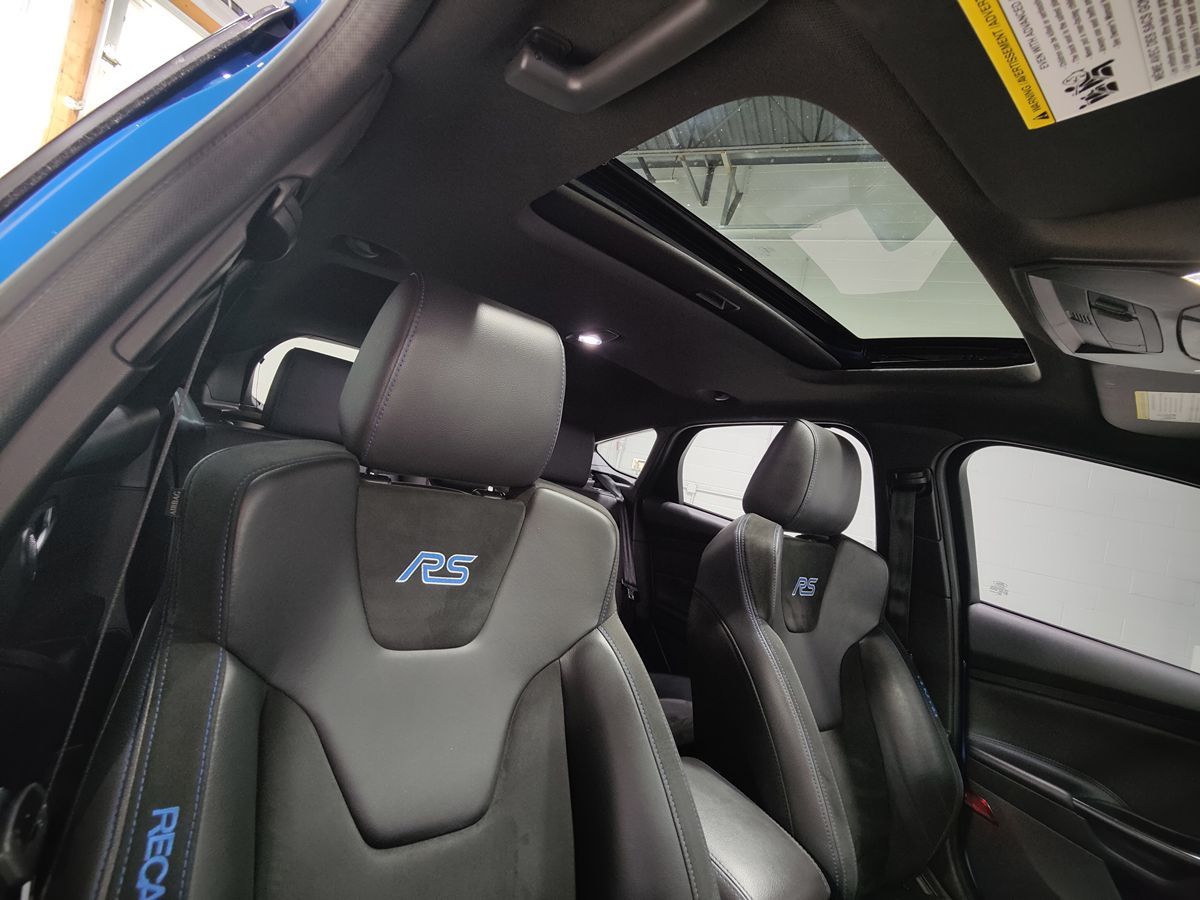 Photo 12 of this Ford Focus