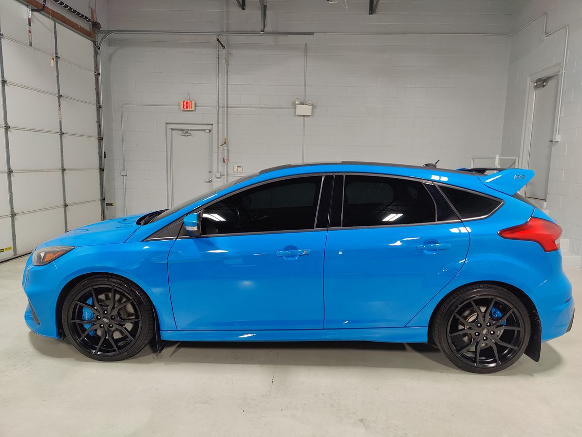 Photo 16 of this Ford Focus