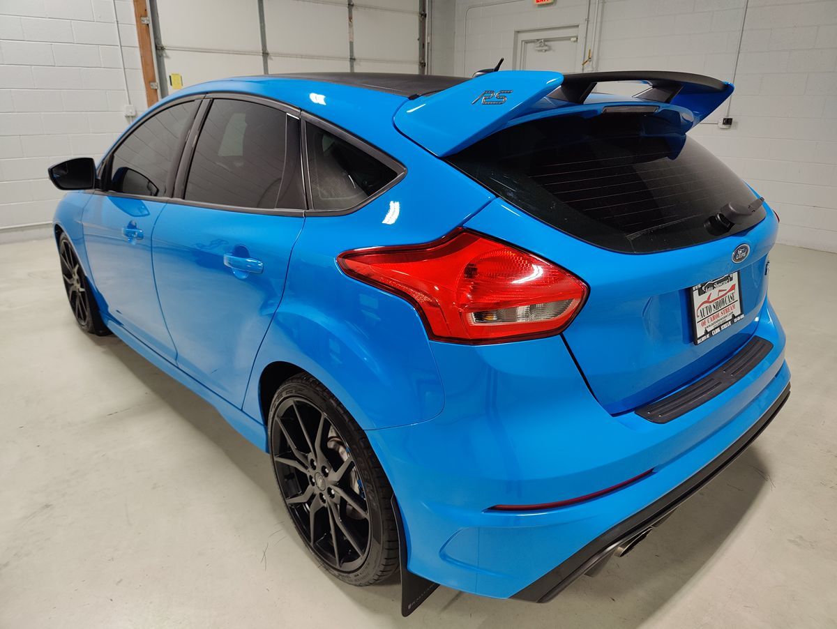 Photo 17 of this Ford Focus