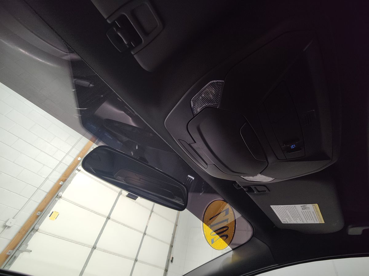 Photo 34 of this Ford Focus