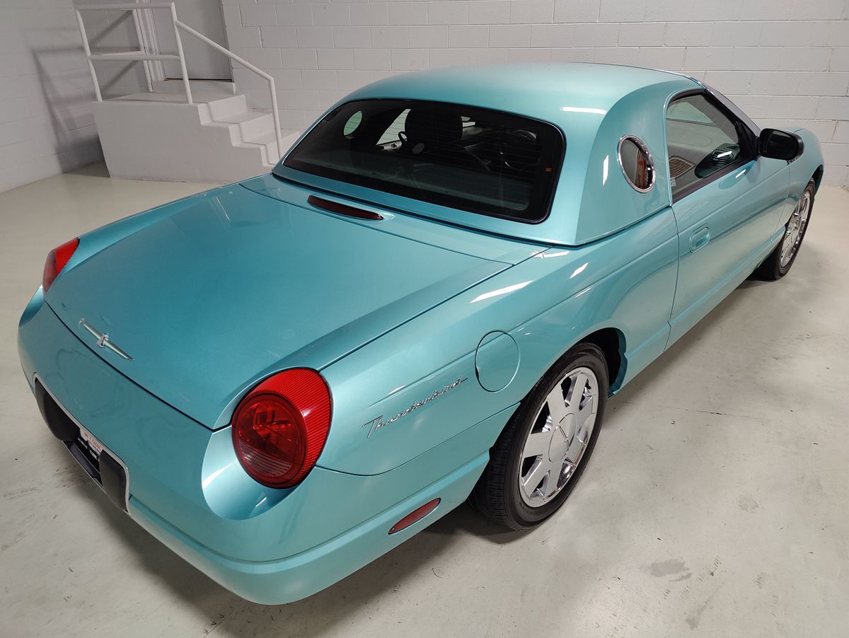 Photo 7 of this Ford Thunderbird