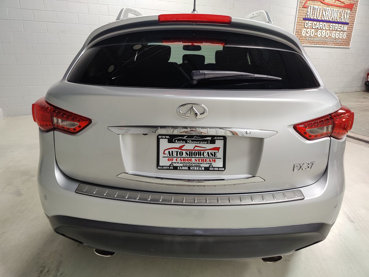 Photo 7 of this INFINITI FX37