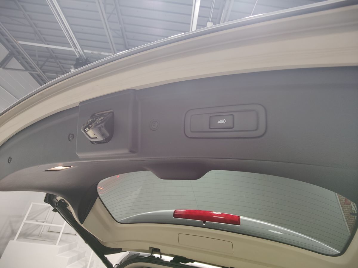 Photo 9 of this INFINITI FX37