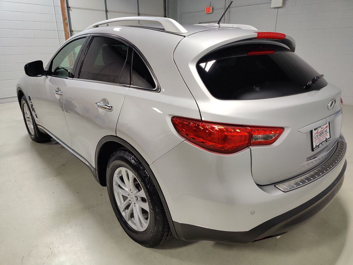 Photo 20 of this INFINITI FX37