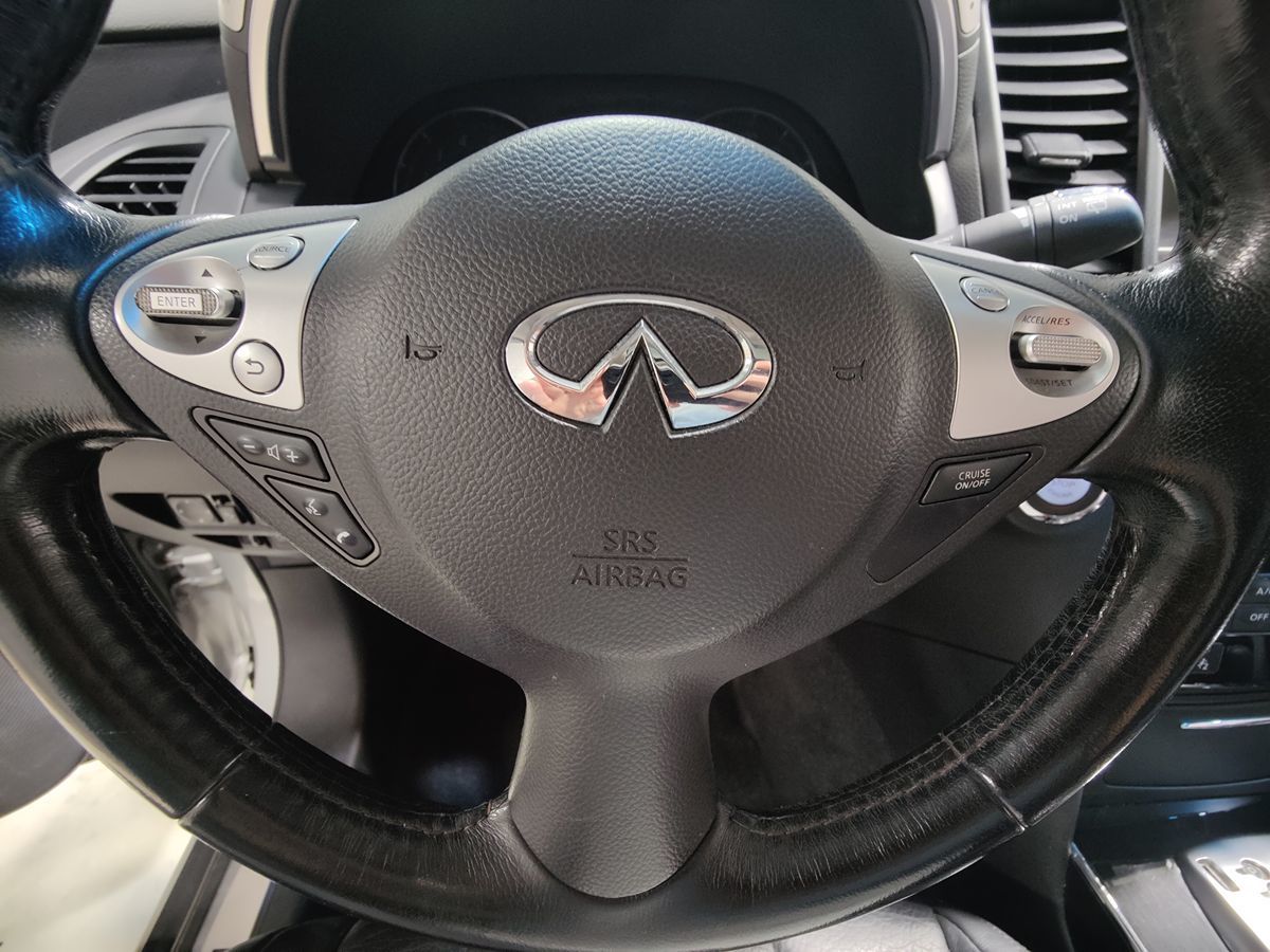 Photo 29 of this INFINITI FX37