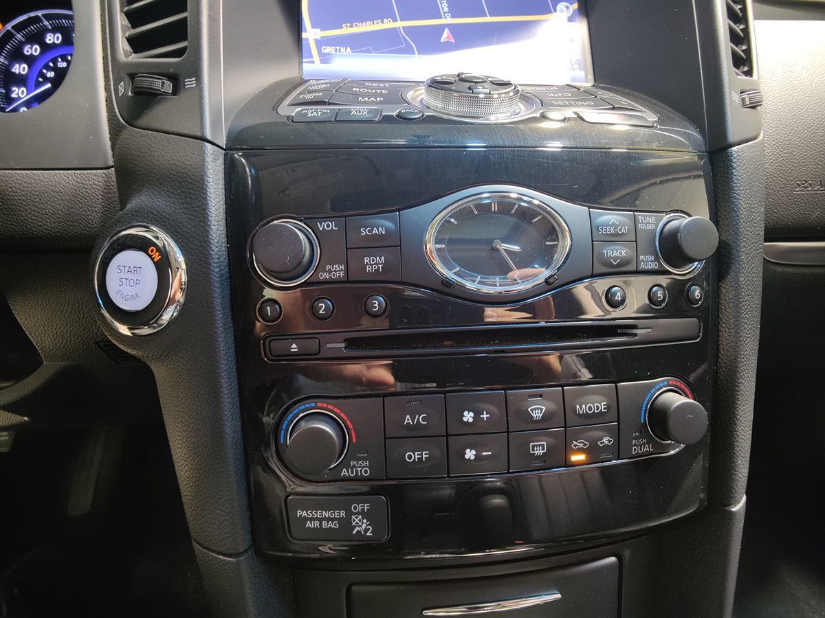 Photo 34 of this INFINITI FX37