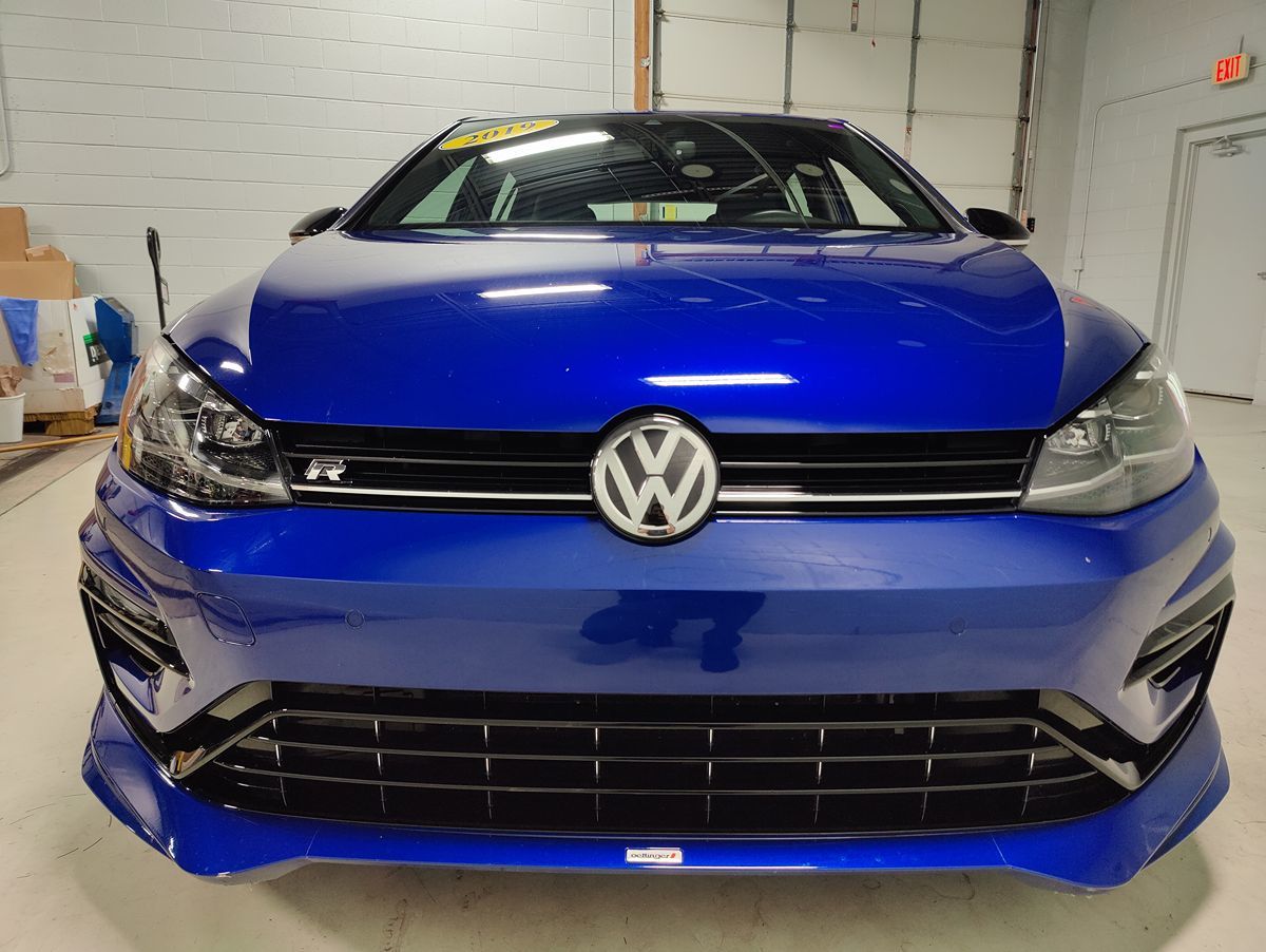 Photo 3 of this Volkswagen Golf R