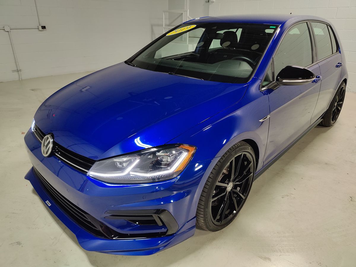 Photo 25 of this Volkswagen Golf R