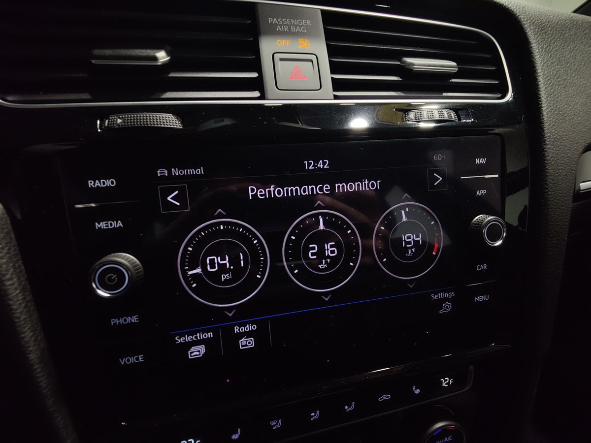 Photo 44 of this Volkswagen Golf R