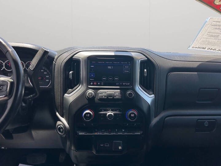 2021 Chevrolet Silverado 1500 LT - Photo 12