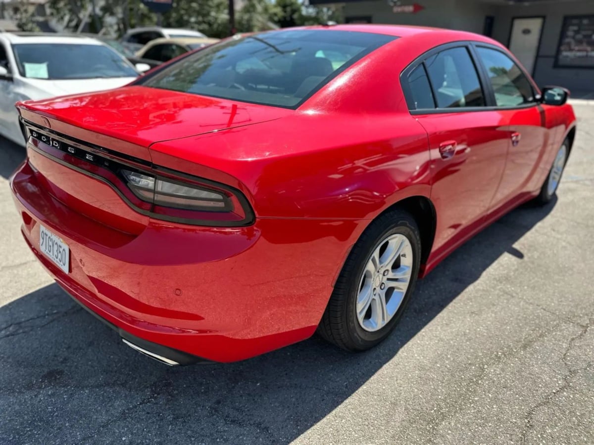 2022 Dodge Charger SXT - Photo 4