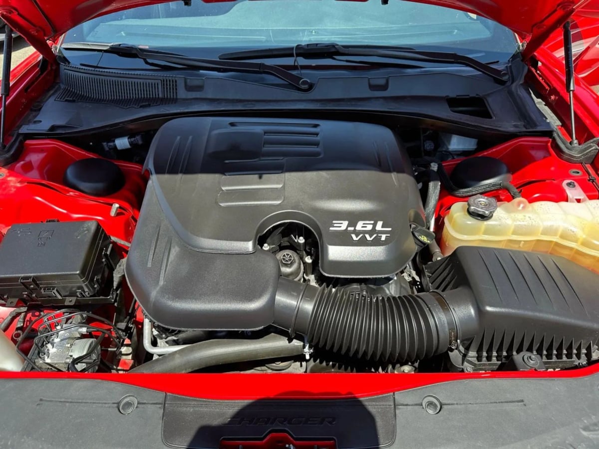 2022 Dodge Charger SXT - Photo 18