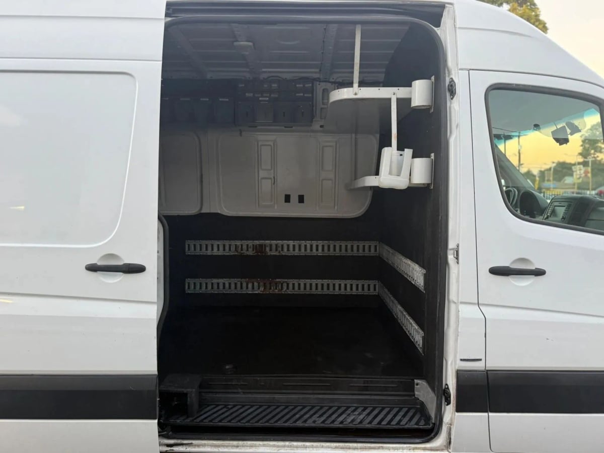 2015 Mercedes-Benz Sprinter Cargo Van Base - Photo 9