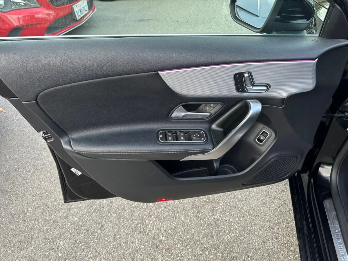 2021 Mercedes-Benz A-Class A220 - Photo 7