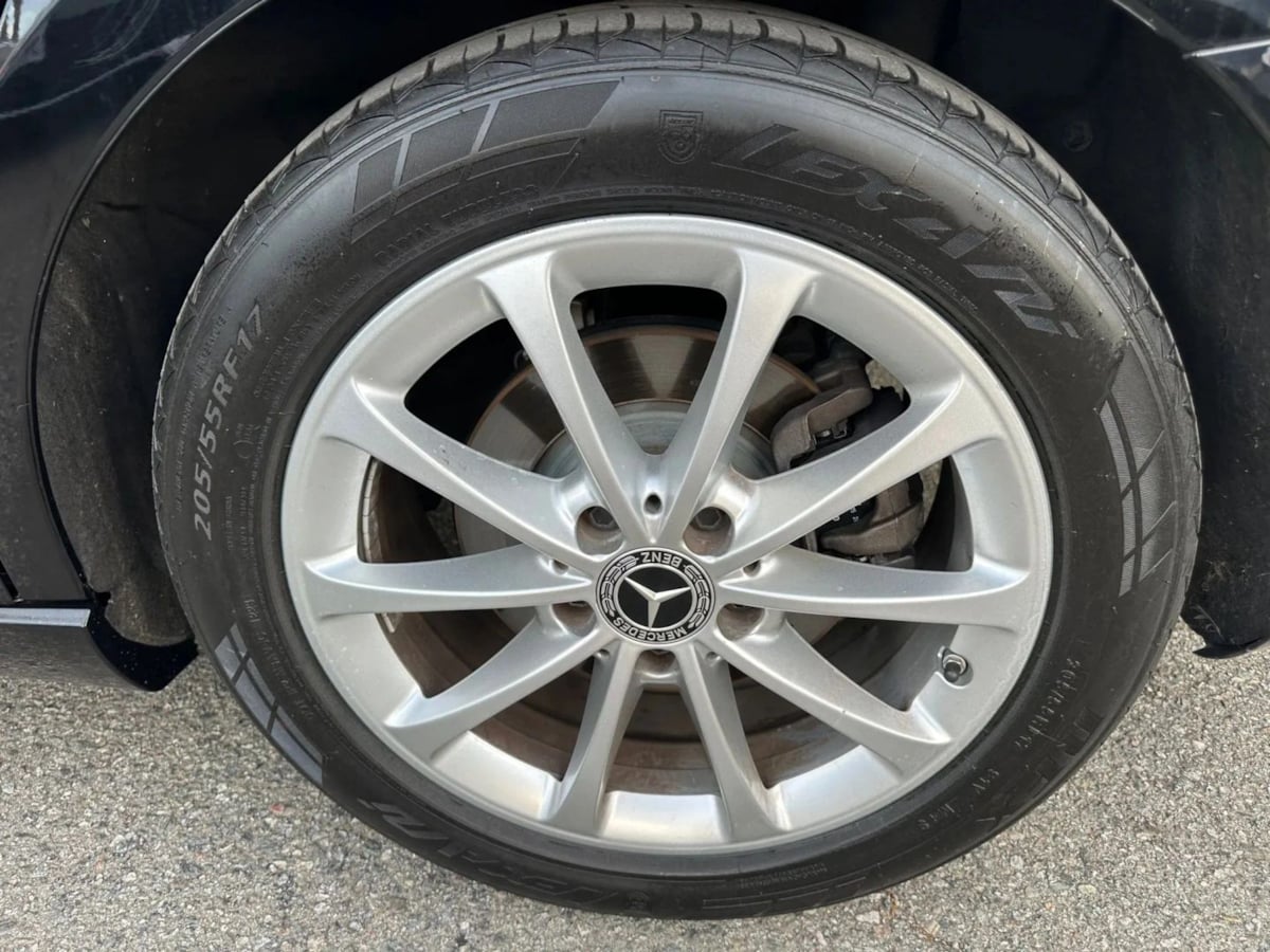 2021 Mercedes-Benz A-Class A220 - Photo 16