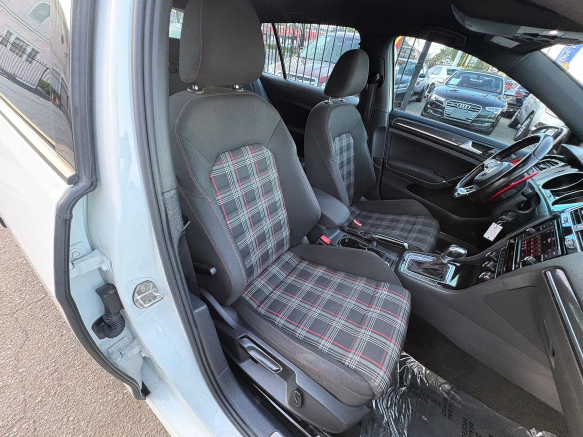 2018 Volkswagen Golf GTI S - Photo 10