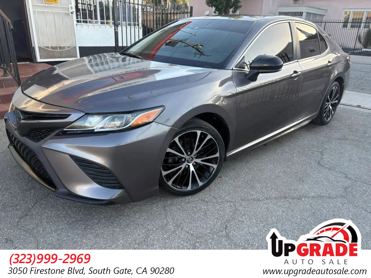 2018 Toyota Camry SE