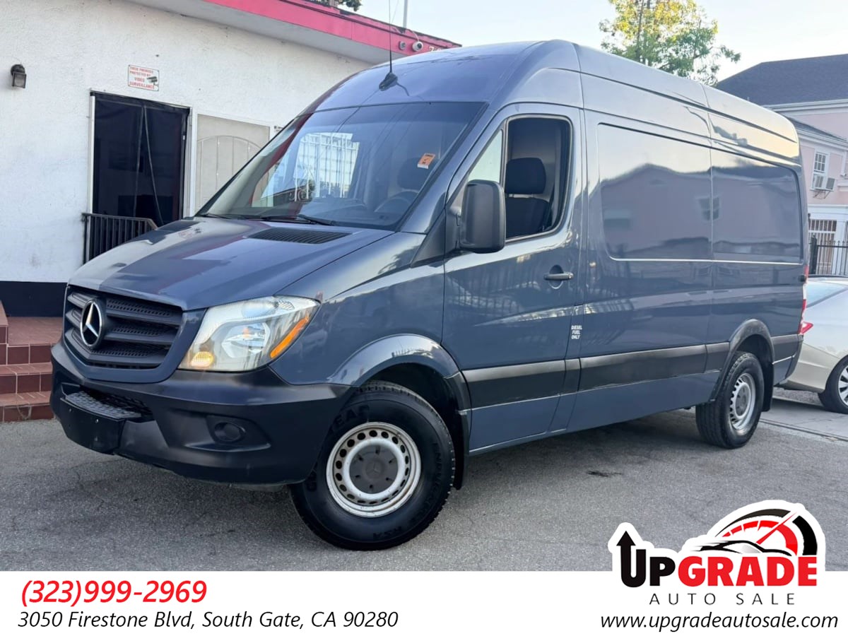 2018 Mercedes-Benz Worker 2500 Standard Roof V6 144"  RWD