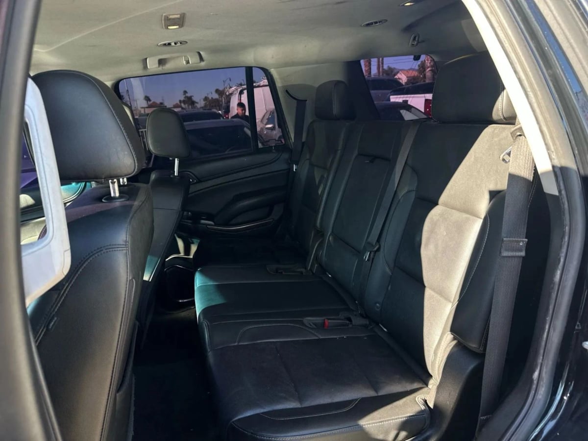 2018 Chevrolet Tahoe LT - Photo 11